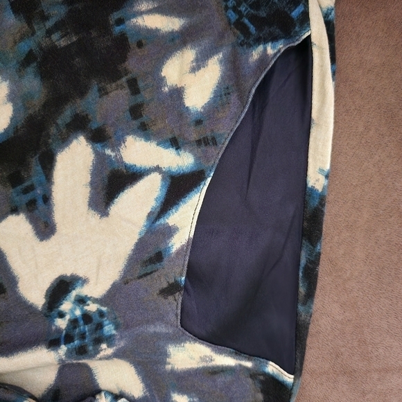 LOGO by Lori Goldstein Blue Floral Tunic Women's Small S Pockets Long Sleeve EUC - Picture 3 of 8